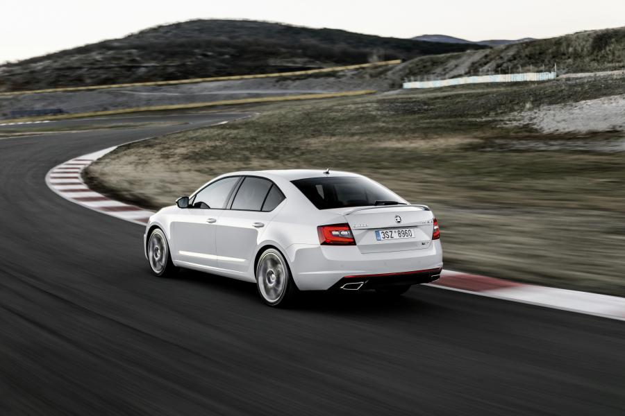  Skoda Octavia RS 2017 года  (WW) (фото 5 из 27)